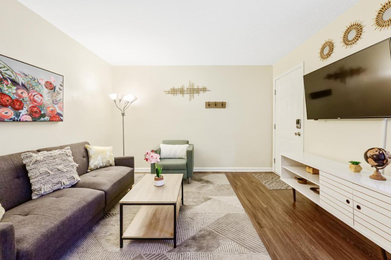 Dapper Digs - King Bed - Long Term Stays - Duke Durham Luaran gambar