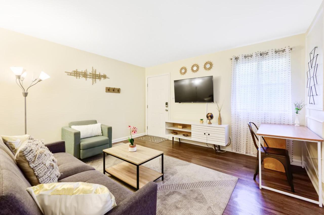 Dapper Digs - King Bed - Long Term Stays - Duke Durham Luaran gambar