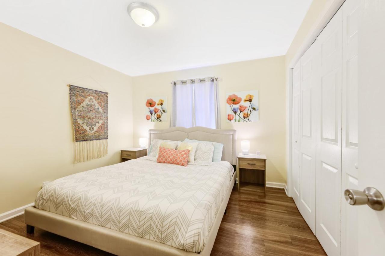 Dapper Digs - King Bed - Long Term Stays - Duke Durham Luaran gambar