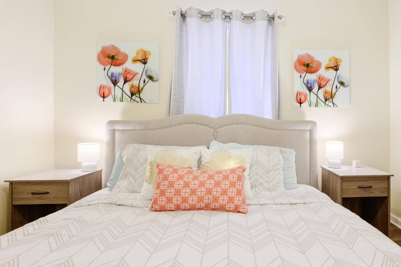 Dapper Digs - King Bed - Long Term Stays - Duke Durham Luaran gambar